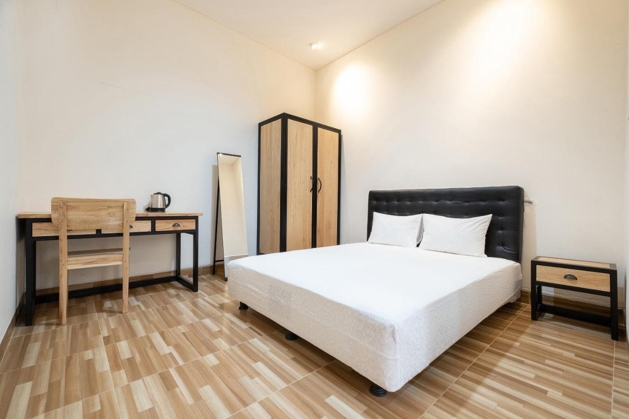 Отель Oyo Life 2801 Sari Panguripan Kejayan Экстерьер фото