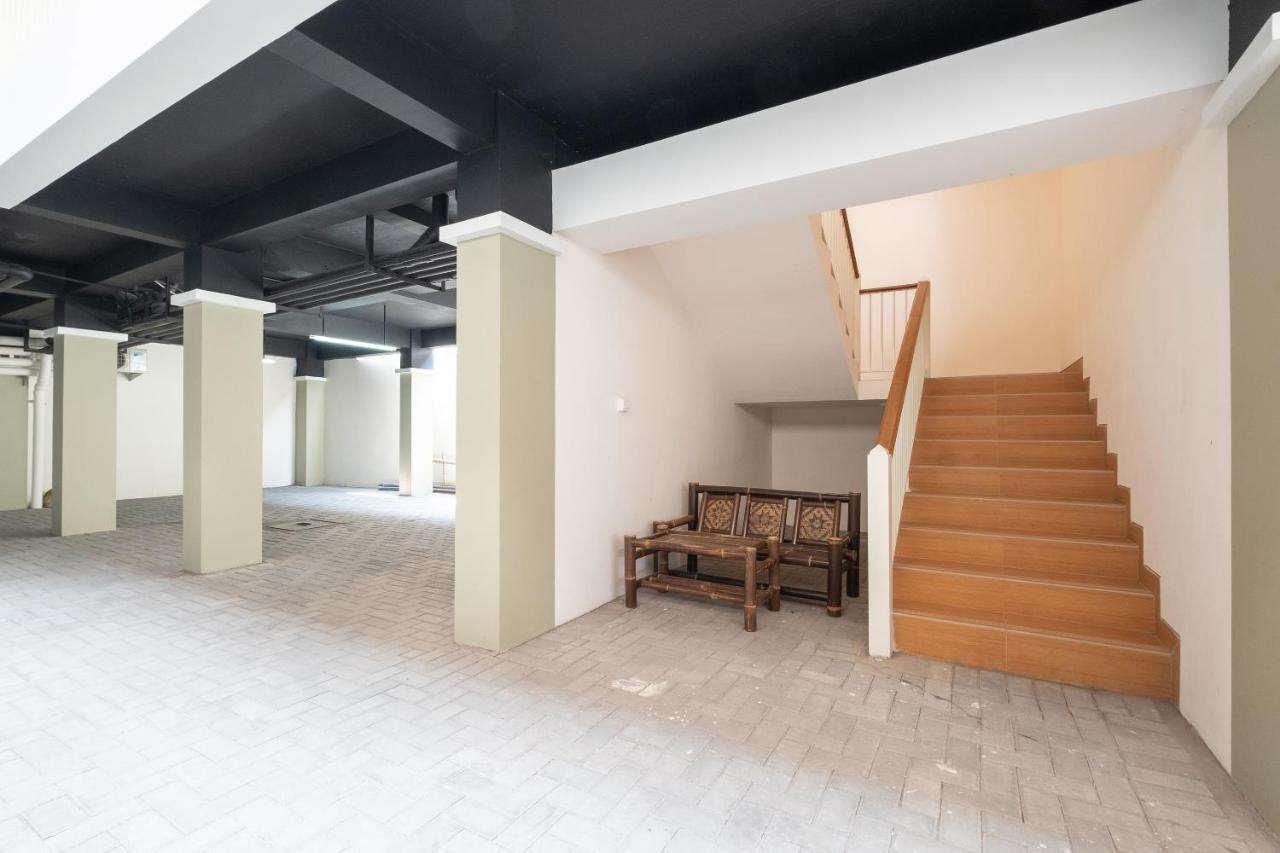 Отель Oyo Life 2801 Sari Panguripan Kejayan Экстерьер фото