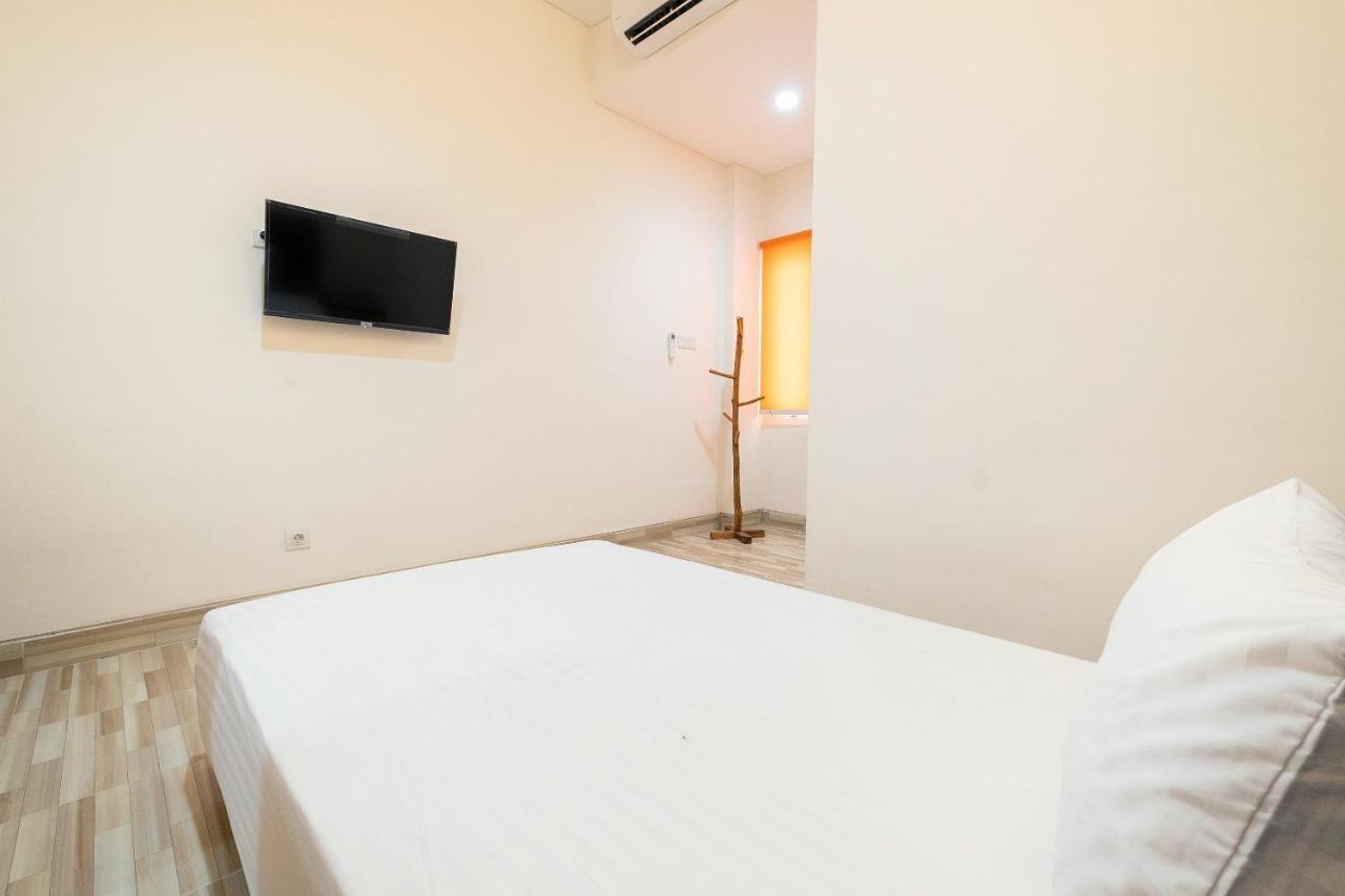 Отель Oyo Life 2801 Sari Panguripan Kejayan Экстерьер фото