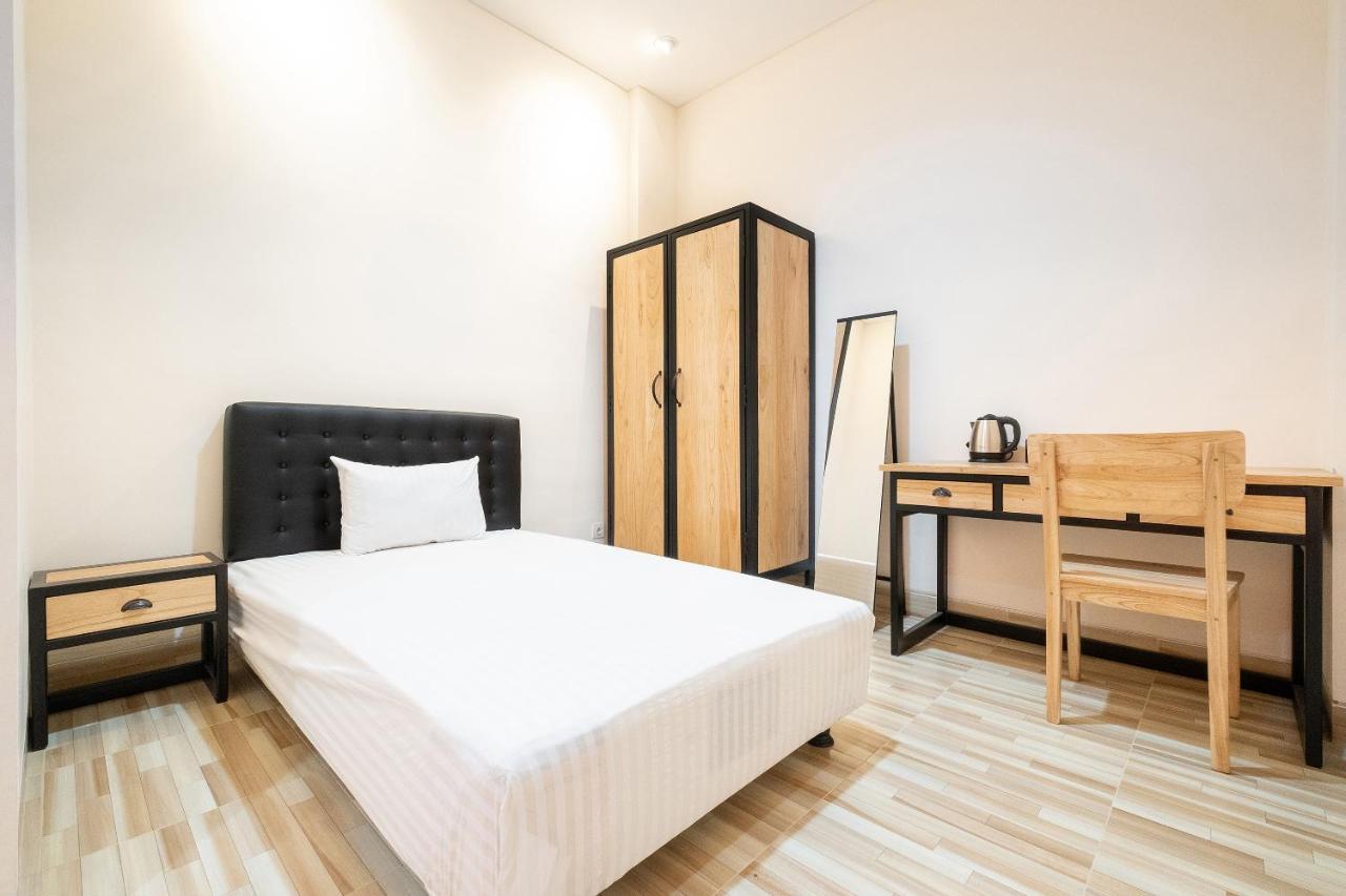 Отель Oyo Life 2801 Sari Panguripan Kejayan Экстерьер фото